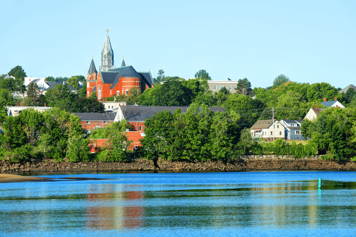 Vacationing on the Coast of Maine